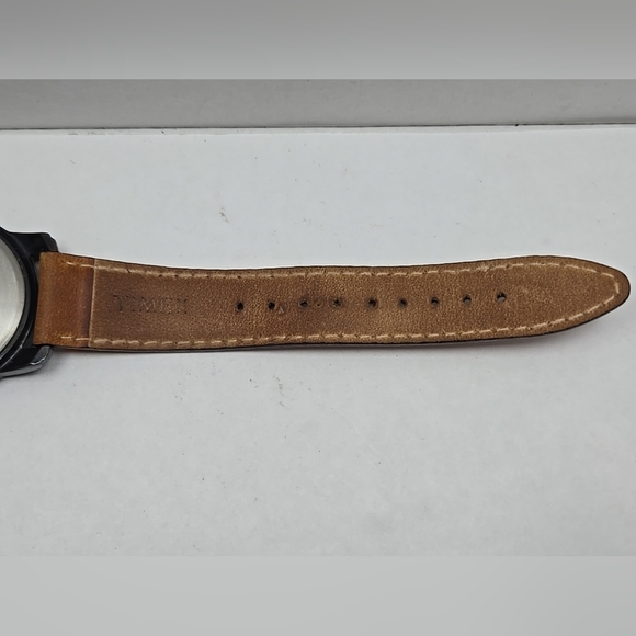 Mens Timex Highland Street 39mm Black Date Watch Indiglo Tan Leather New Battery - Picture 10 of 12